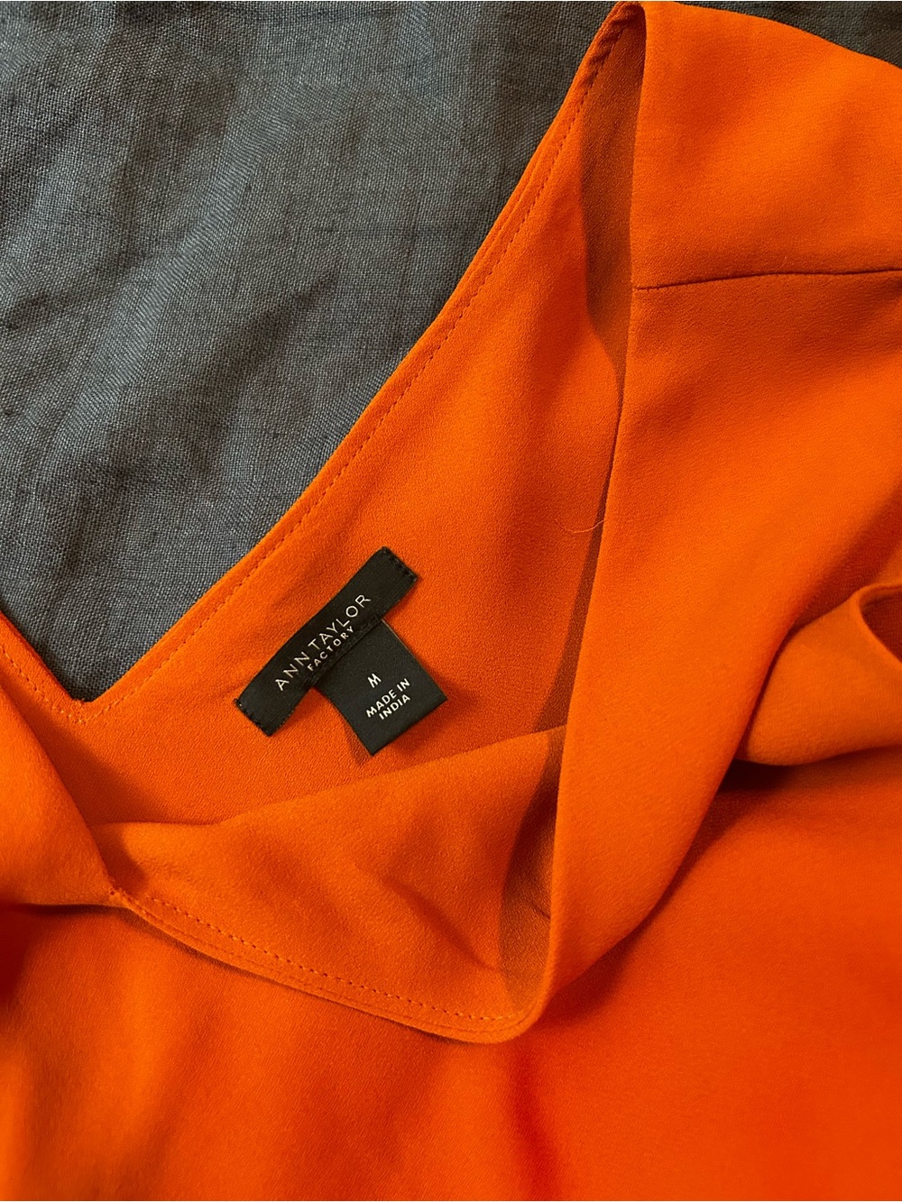 Ann Taylor Factory V-Neck Sleeveless Camisole in Bright Orange - Picture 2 of 2